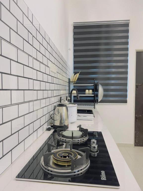 Noor Homestay Paddy View Kangar Exterior photo