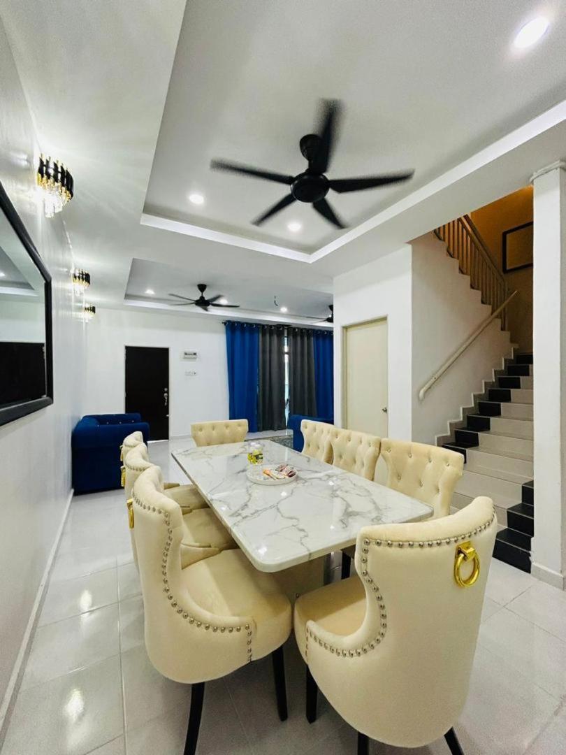 Noor Homestay Paddy View Kangar Exterior photo